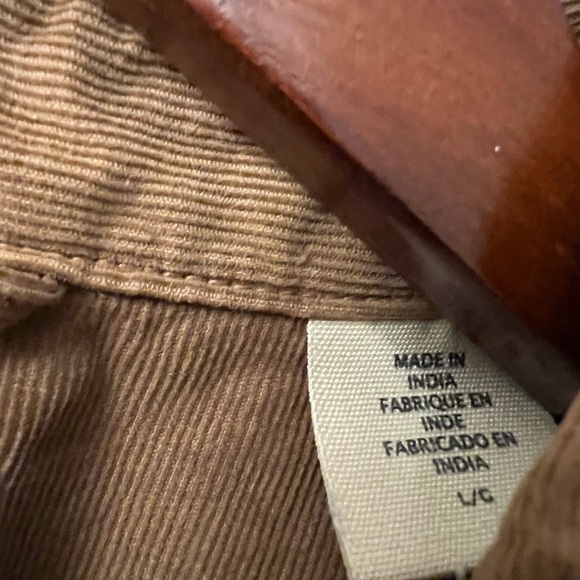 Levi’s Barstow” Corduroy Western Shirt in Large. Made in India. - Picture 6 of 9